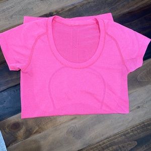 Lululemon size 4 swiftly tech